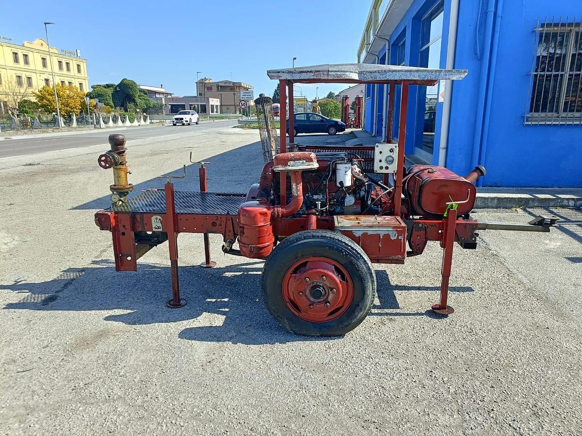 Usato gruppo motopompa- motore Fiat 4 cilindri 85 cv