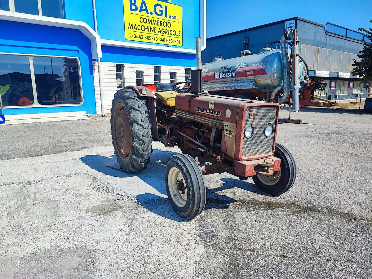 Usato MCCORMICK INTERNATIONAL 423-IDROGUIDA