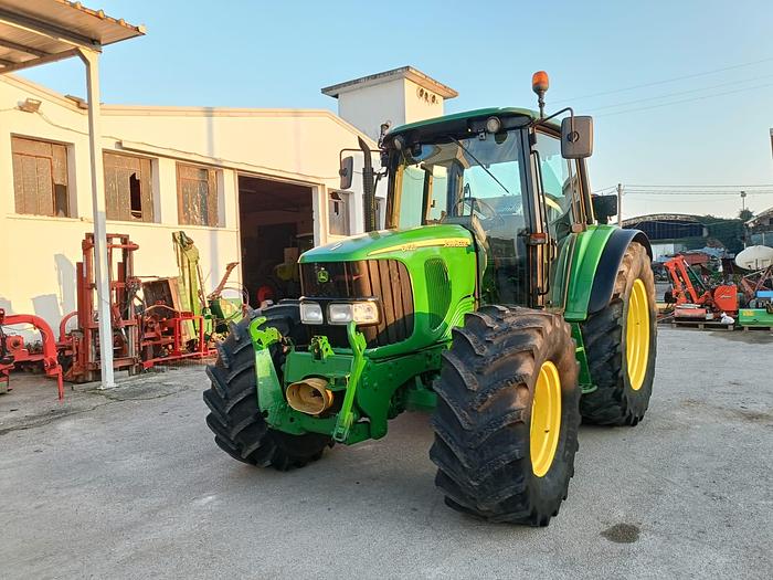 Usato John Deere 6420 con sollevatore e PTO anteriori