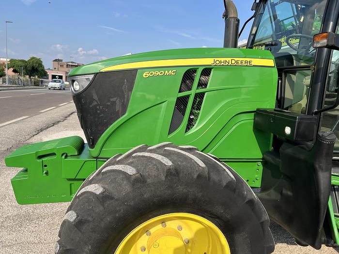 Usato John Deere 6090 MC- anno 2016- ore 2640