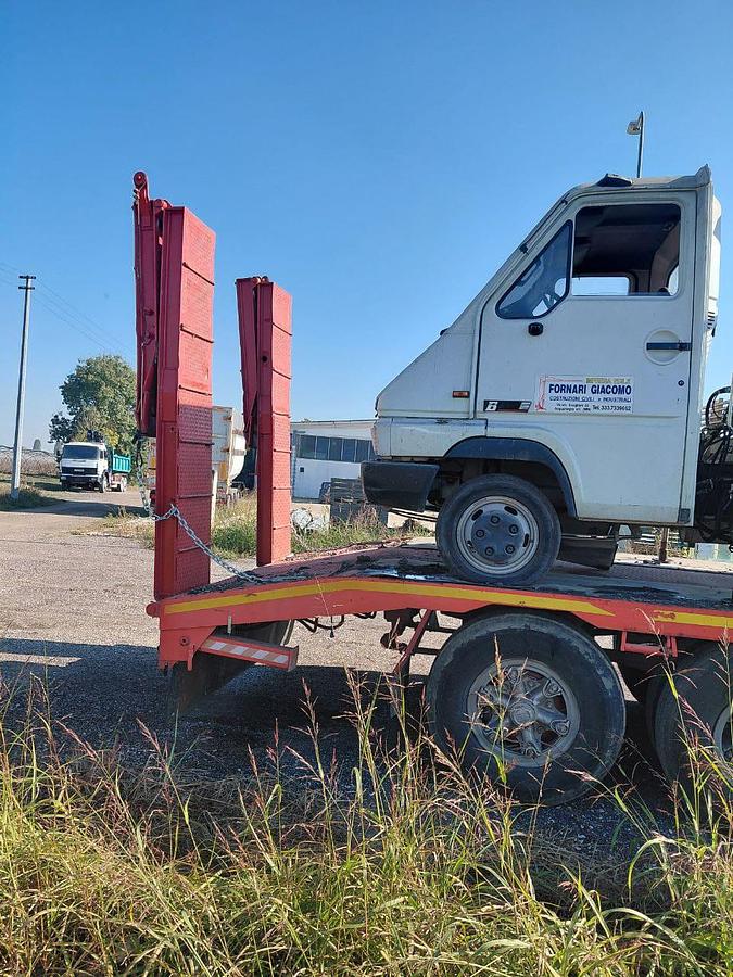 Usato Autocarro Fiat 691- 4 assi- patente B- guida a destra
