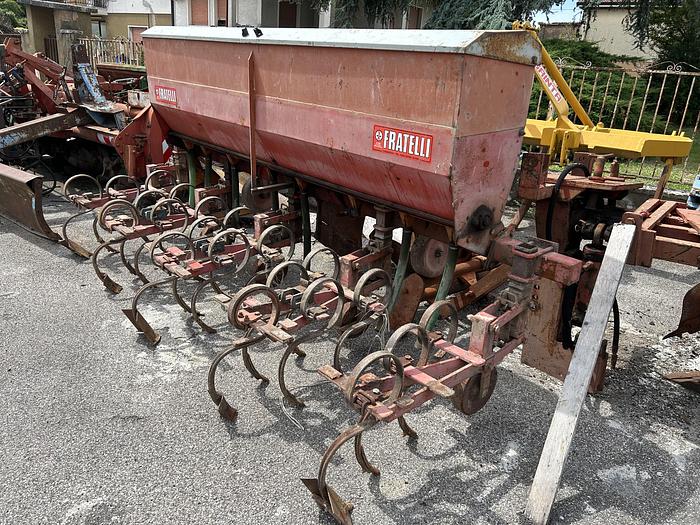 Usato Sarchio marca Fratelli a 5 file da 3,30m