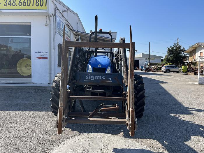 Usato New Holland TL100 A con caricatore SIGMA 4