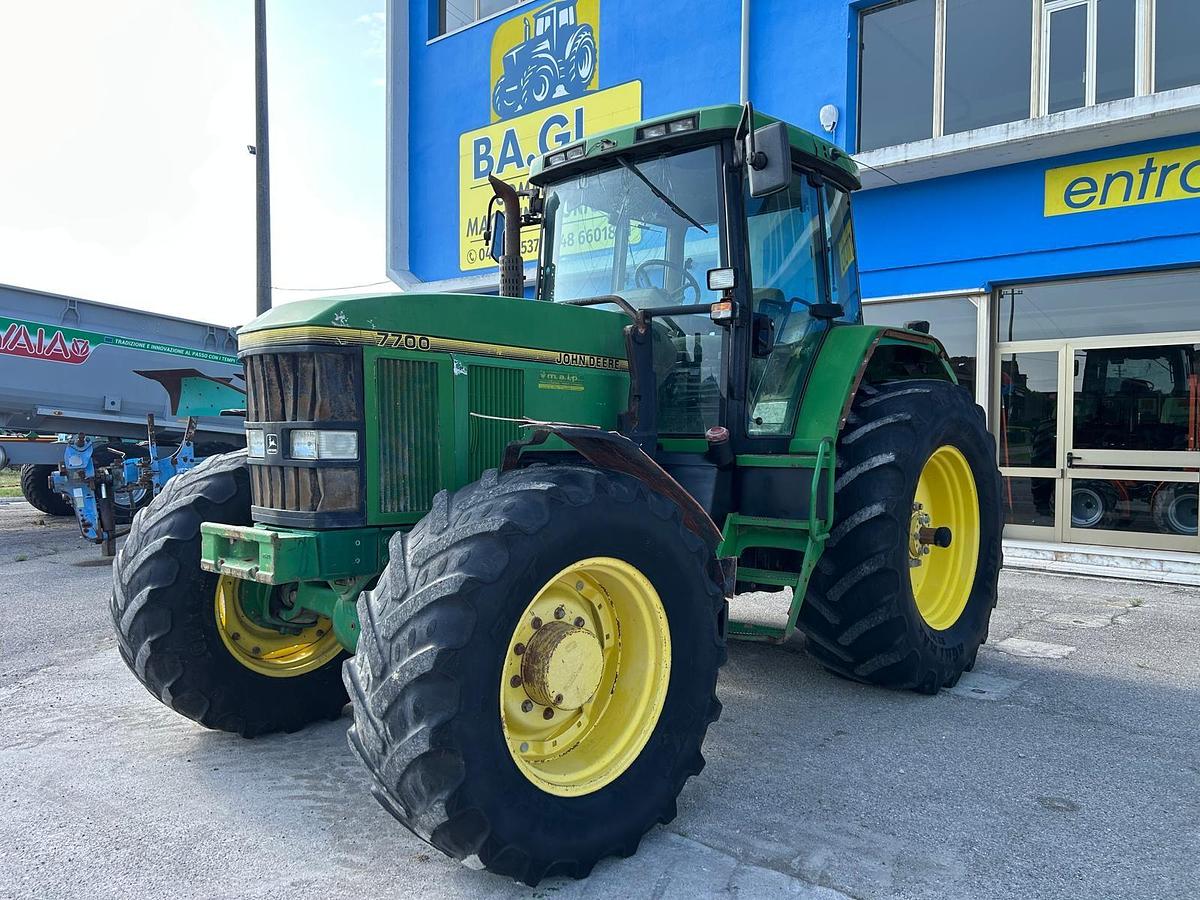 Usato John Deere 7700