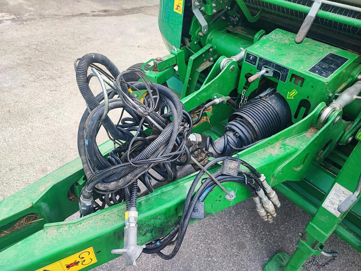 Usato Rotopressa John Deere 990 come nuova