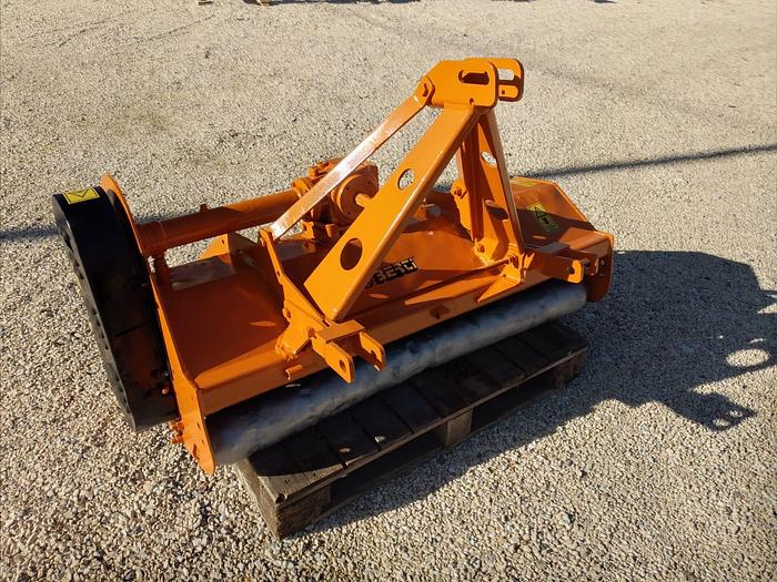 Usato Trincia Berti da 1,45m a mazze- reversibile