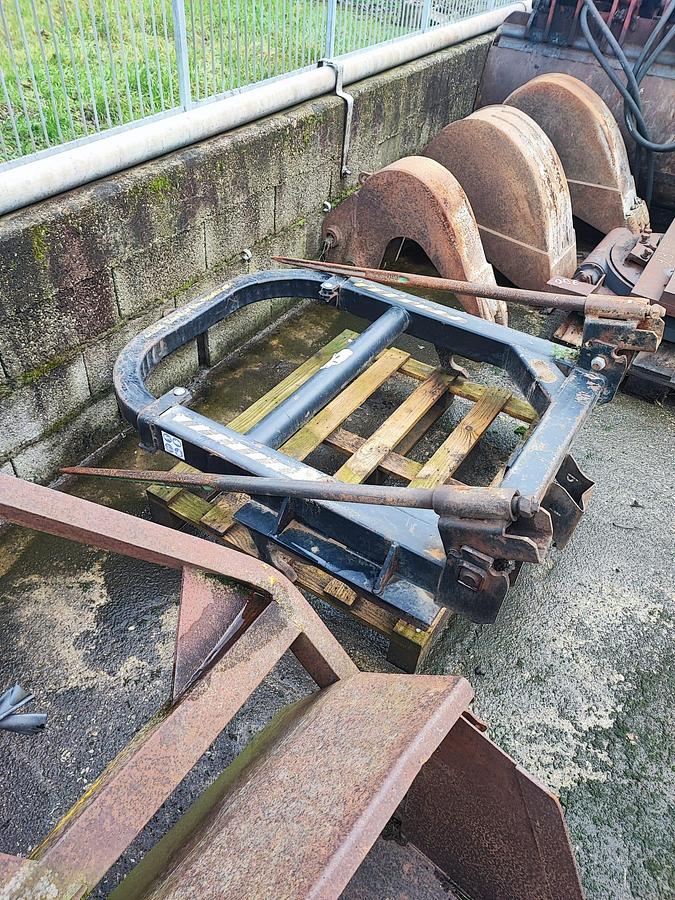 Usato forche per balloni per telescopico Merlo marca Pedrotti