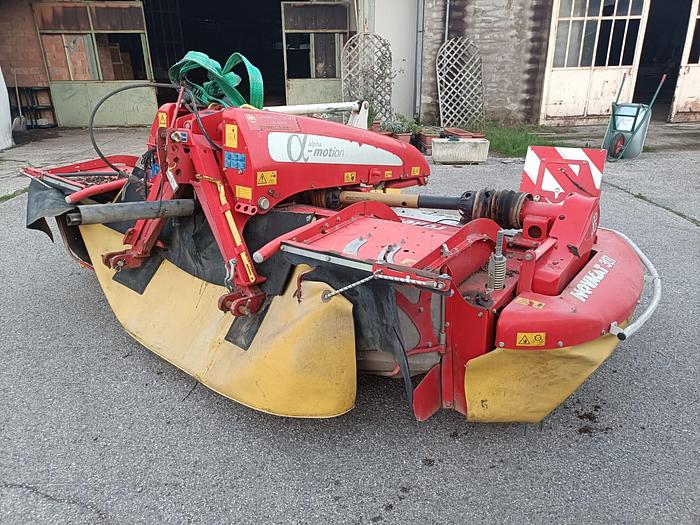 Usato Falciacondizionatrice Pottinger a flagelli 3,50m