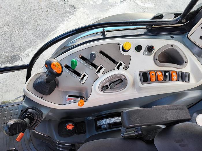 Usato Landini 5-110H 2016-4 cil Perkins-traino 140q