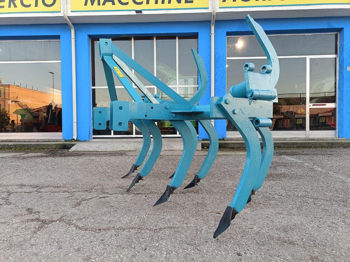 Usato Ripuntatore preparatore a 8 ancore da 3m- stradale