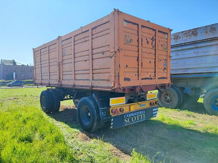 Usato Rimorchio agricolo 2 assi Adige- 80q- fr. aria