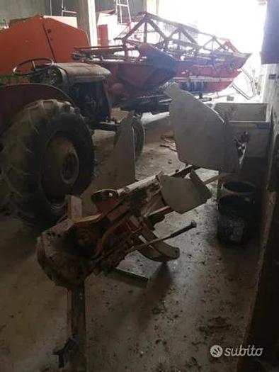 Usato Aratro monovomere Balzani