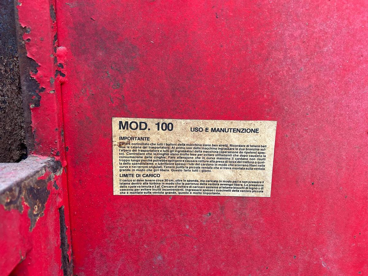 Usato Spandiletame Vaschieri mod. 100- portata 80 q