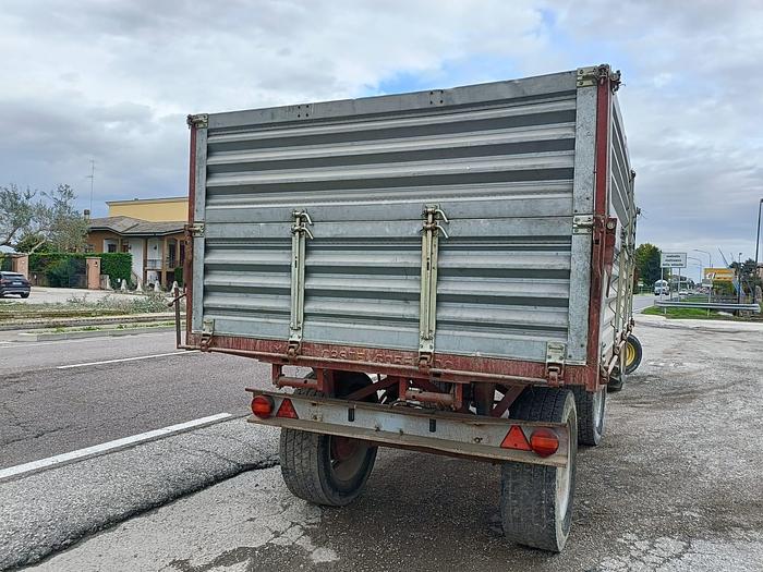 Usato Rimorchio Mutti con sponde zincate- trilaterale