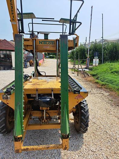 Usato Carro raccolta Blosi idrostatico-piattaforma idr