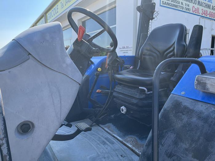 Usato New Holland TL100 A con caricatore SIGMA 4
