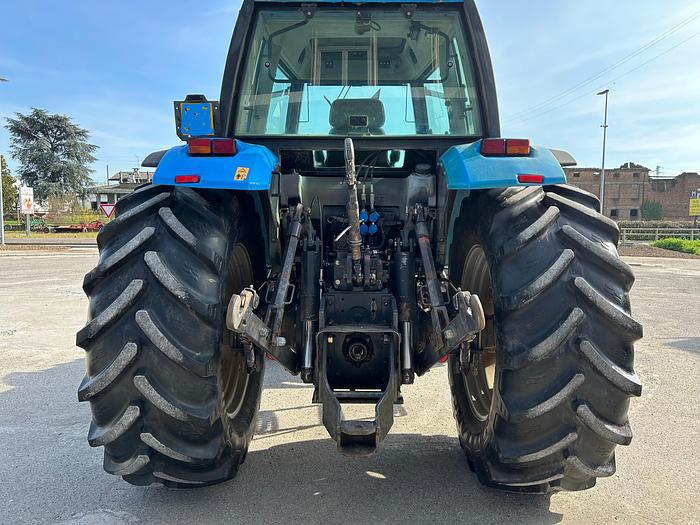 Usato Landini Legend Techno 130- cilindri 6 - 45 Km h