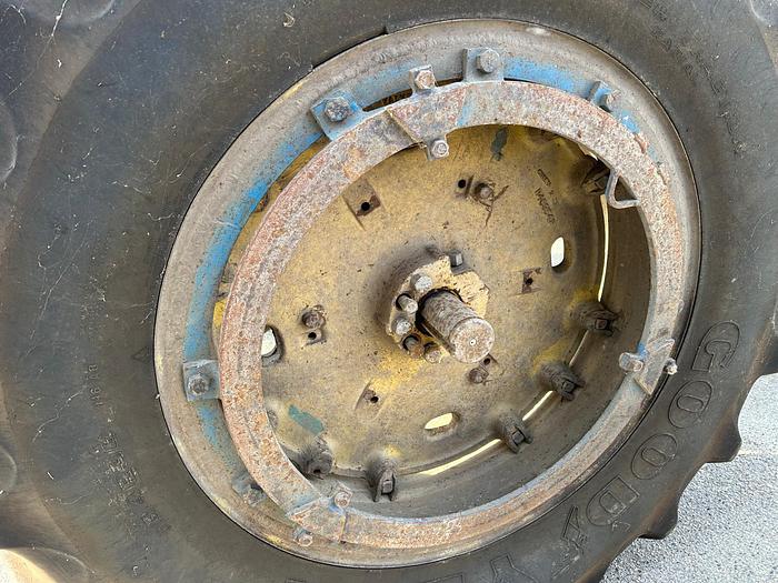 Usato John Deere 4230 con idroguida