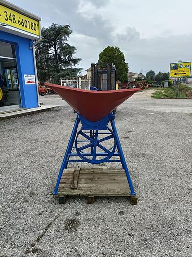 Usato Mulino per cereali a cardano con crivelli