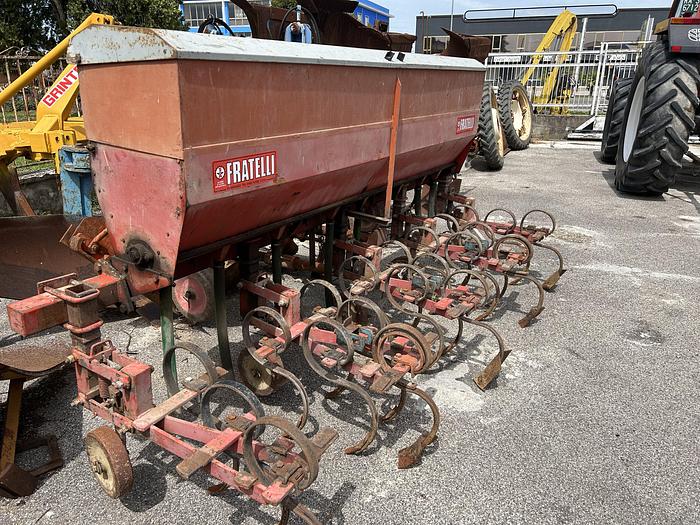 Usato Sarchio marca Fratelli a 5 file da 3,30m