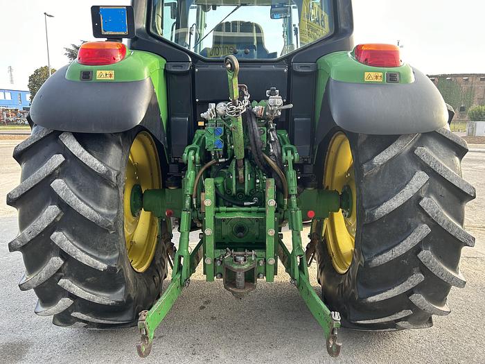 Usato John Deere 6330 con caricatore- freni ad aria 200q