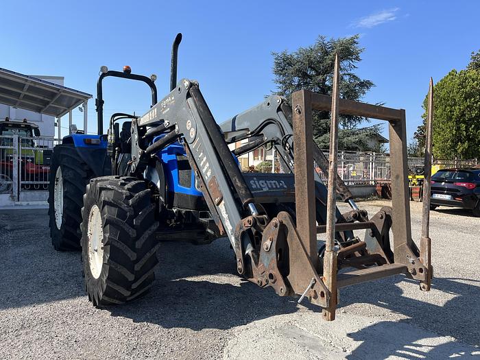 Usato New Holland TL100 A con caricatore SIGMA 4