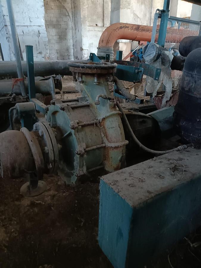 Usato gruppo motopompa con motore da camion 6 cilindri