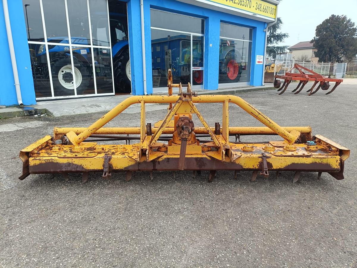 Usato erpice rotante Aio da 3,50m a coltelli