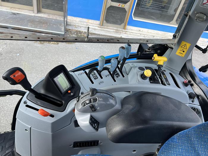 Usato New Holland T 6070 elite- CV 180- anno 2012