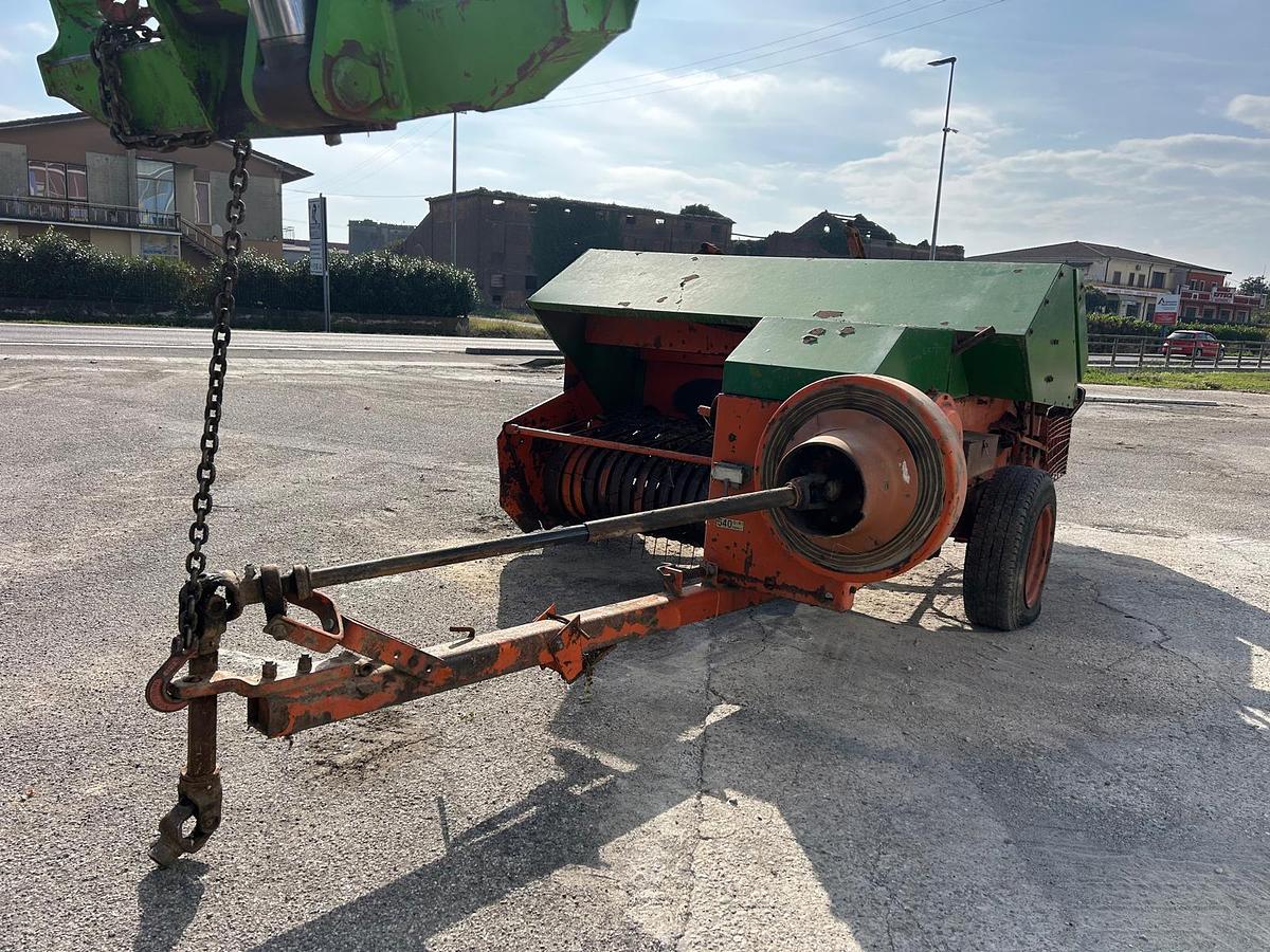 Usato Imballatrice per balline marca Gallignani modello 5000