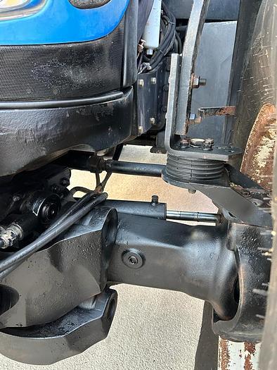Usato New Holland TG 285 ponte anteriore sospeso- CV 315
