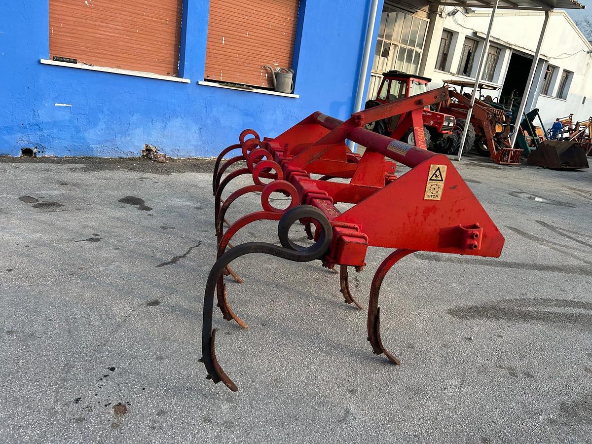 Usato ripuntatore preparatore Moreni mod. 3000 a 11 ancore