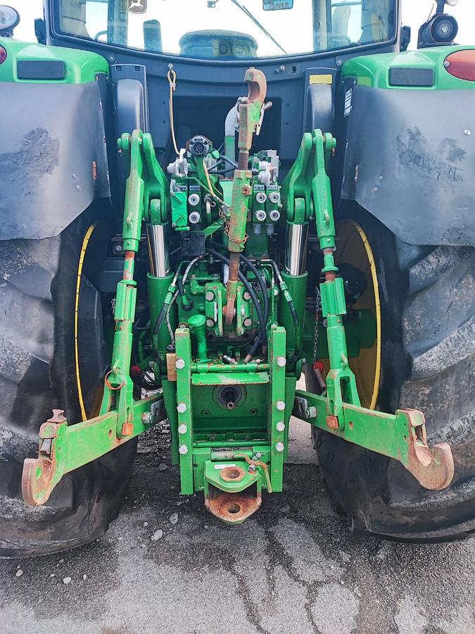Usato John Deere 6210R-CAMBIO E MOTORE RIFATTO