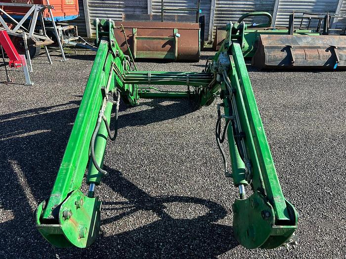 Usato Caricatore John Deere 661