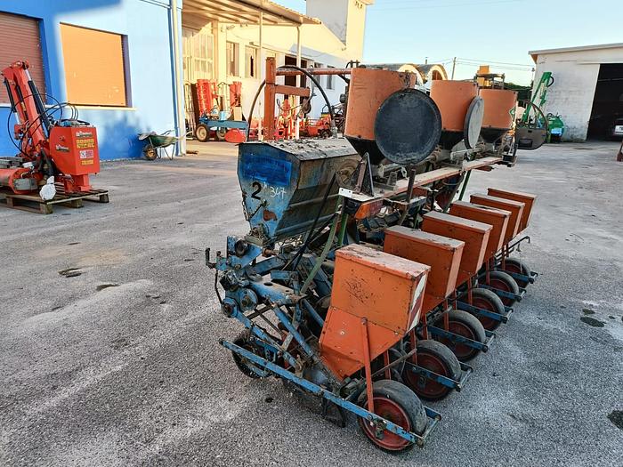 Usato Seminatrice a 6 file da soia marca OMS