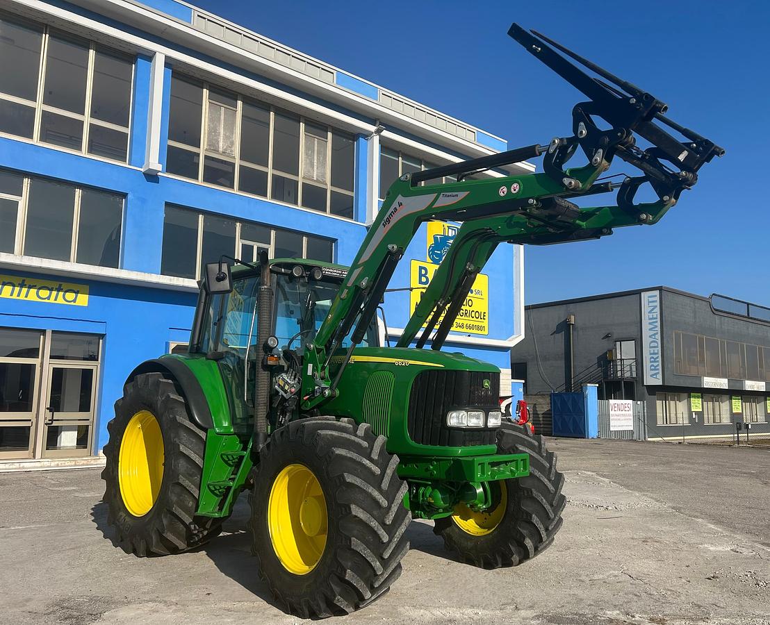 Usato John Deere 6620- caricatore Sigma4 con forche