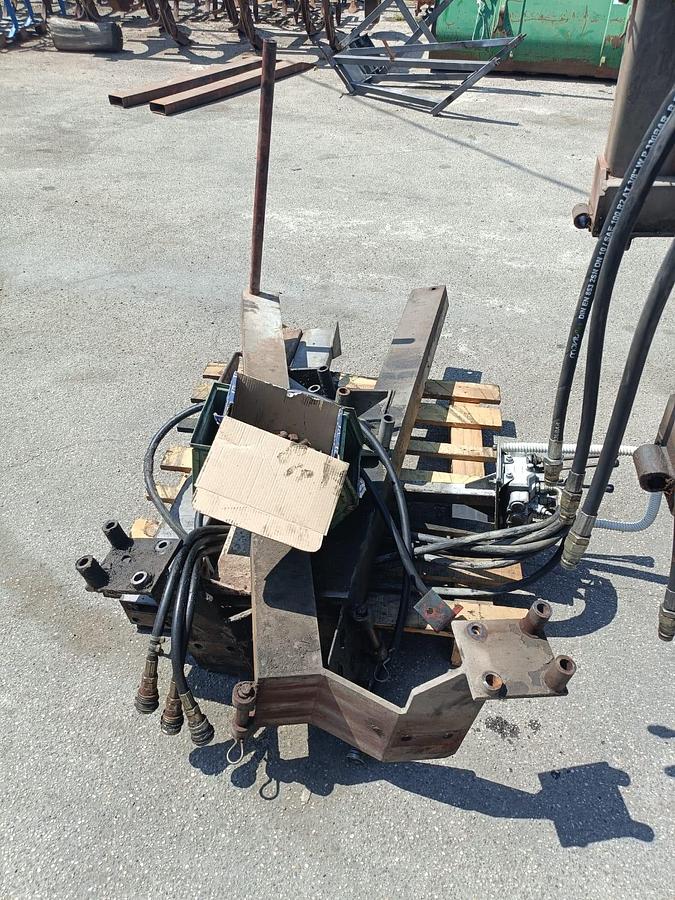 Usato caricatore frontale per massey ferguson 4 cilindri