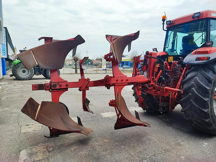 Usato Aratro bivomere medio Greco