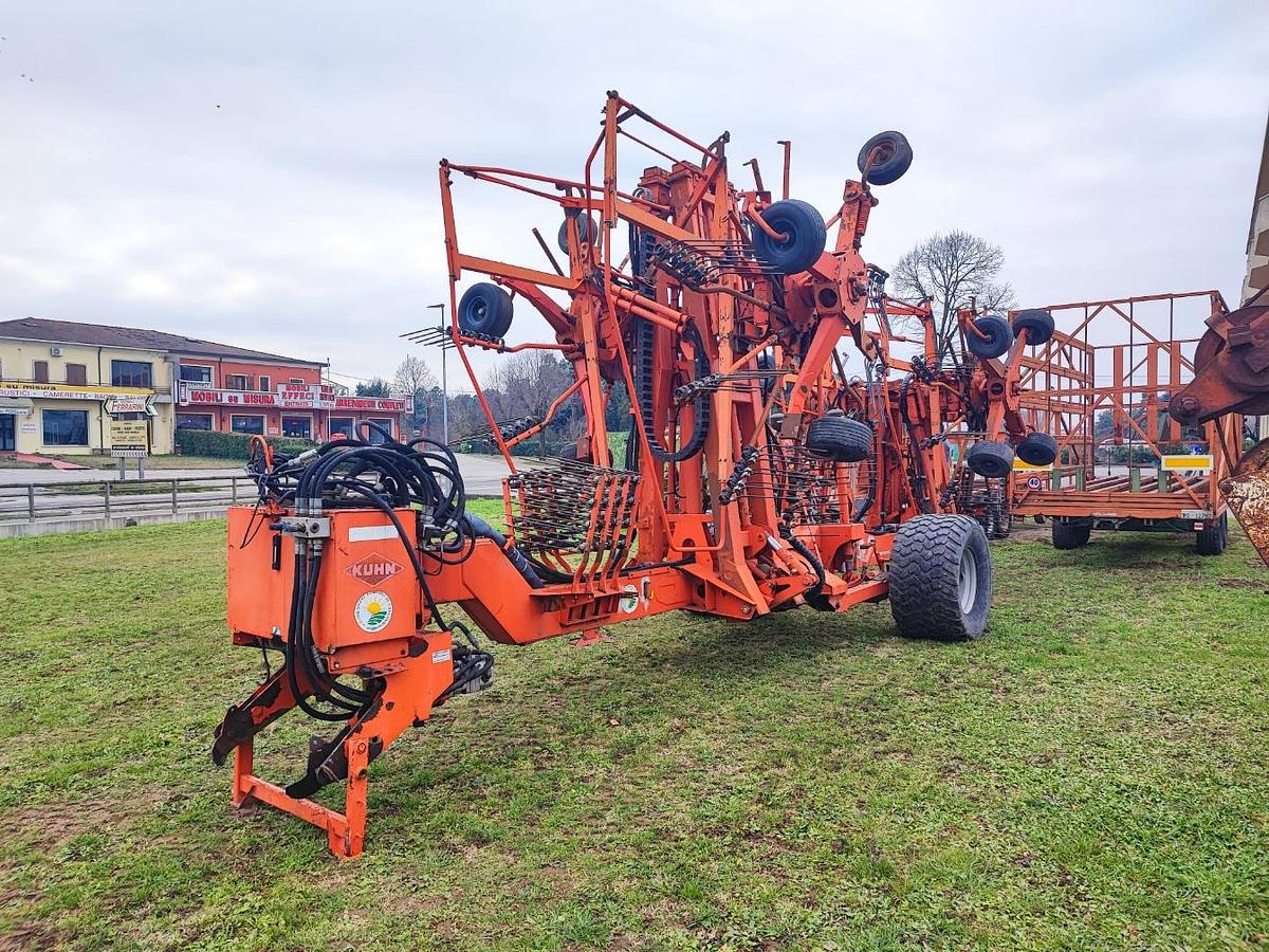 Usato Ranghinatore/Andanatore Kuhn GA15021