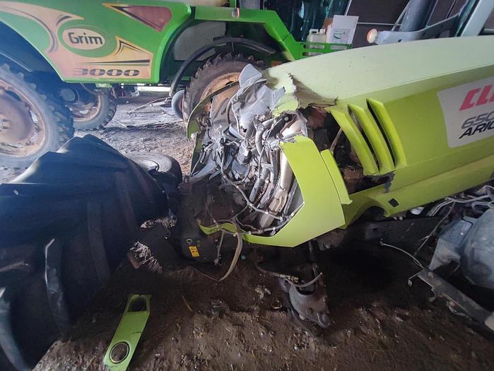 Usato Claas Arion 650 Mother reg.-INCIDENTATO
