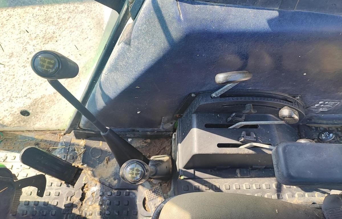Usato Deutz-Fahr DX 6.30-40 km h