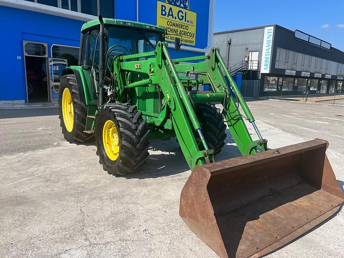 Usato John Deere 6210-caricatore JD 651-freni aria 175q