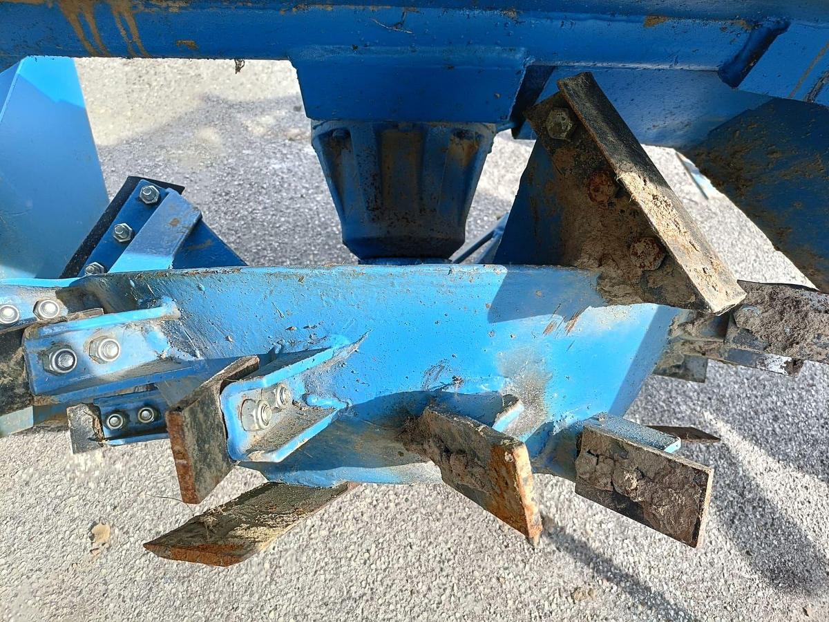 Usato Scava fossi con coltelli nuovi