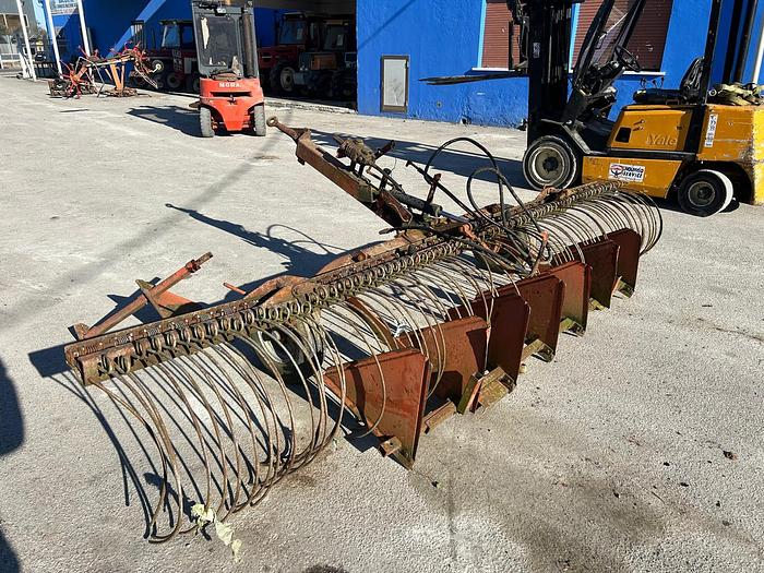 Usato Rastrella idraulica da 4 metri