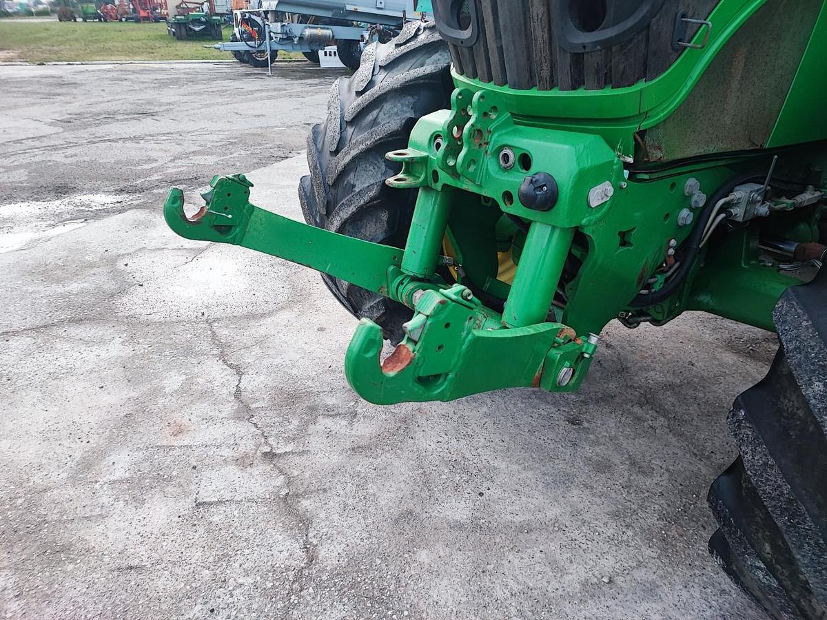 Usato John Deere 6210R-CAMBIO E MOTORE RIFATTO