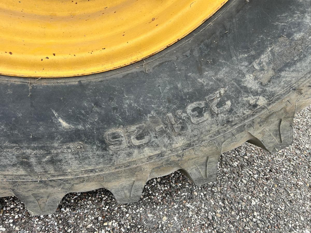 Usato Trincia semovente Ford New Holland 2305 con barra