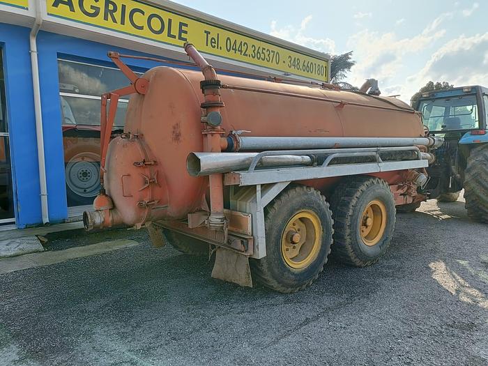 Usato Botte da liquame Bossini due assi- 80 quintali