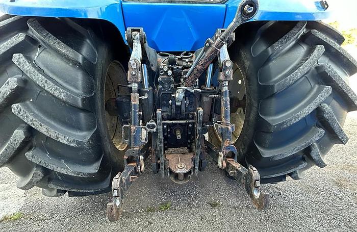 Usato New Holland TG 285 ponte anteriore sospeso- CV 315