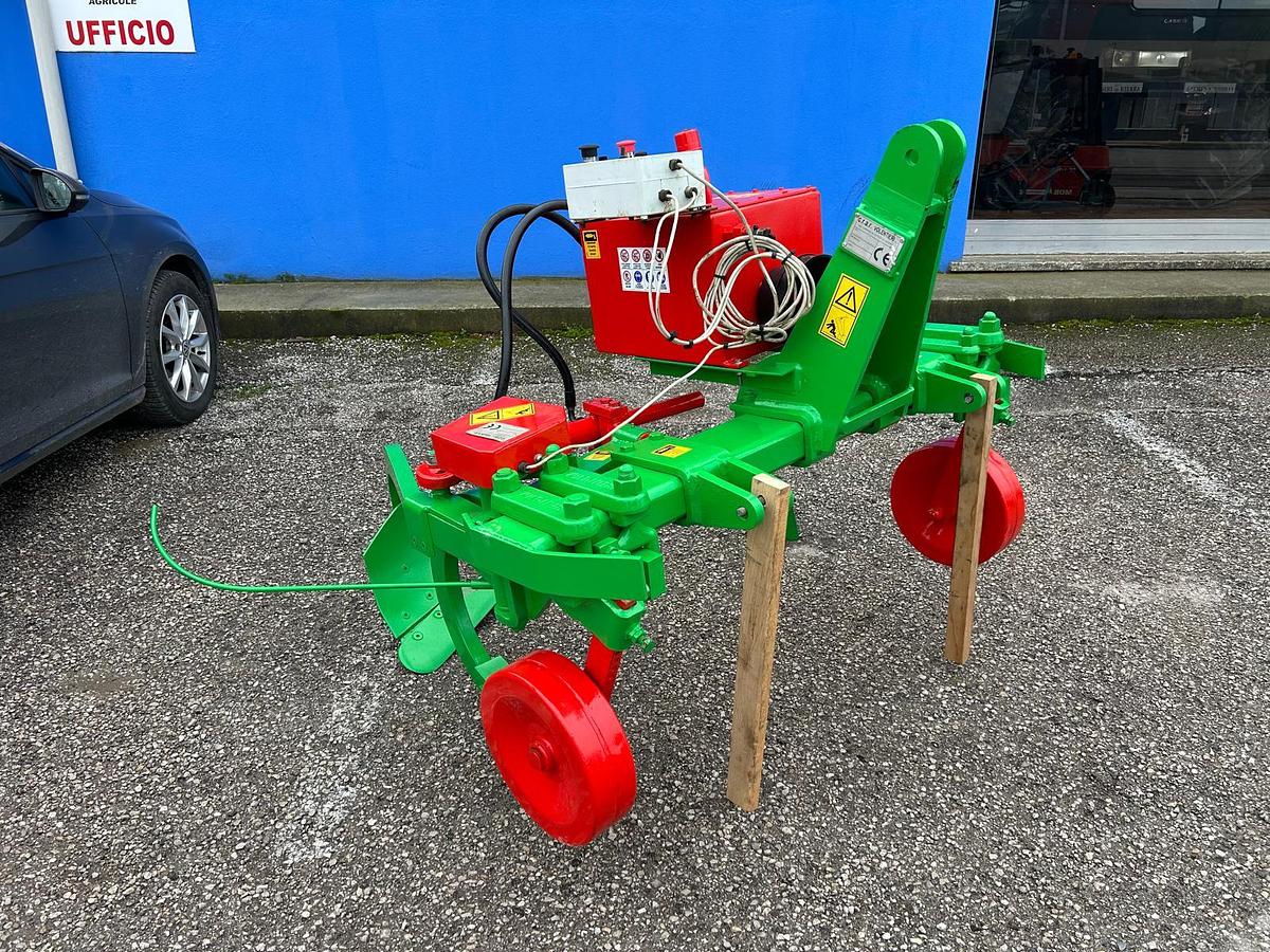 Usato scalzatore interfilare per frutteto o vigneto Volentieri