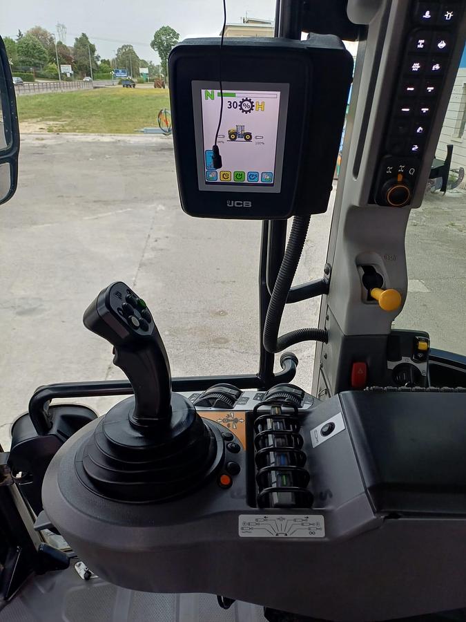 Usato JCB Fastrac 4220-Mother regulation- fr. aria 364Q